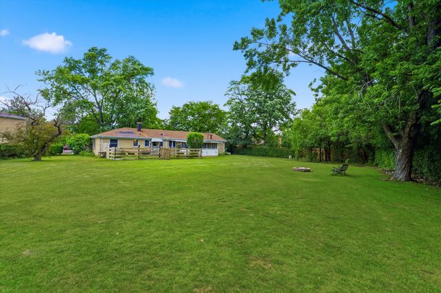 6231 Linden Lane, La Grange Highlands, IL 60525