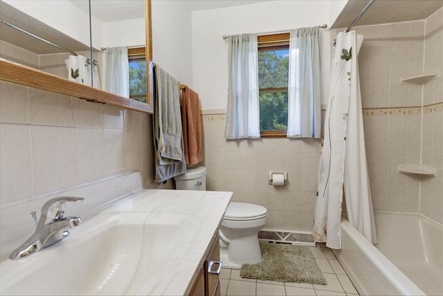 6231 Linden Lane, La Grange Highlands, IL 60525