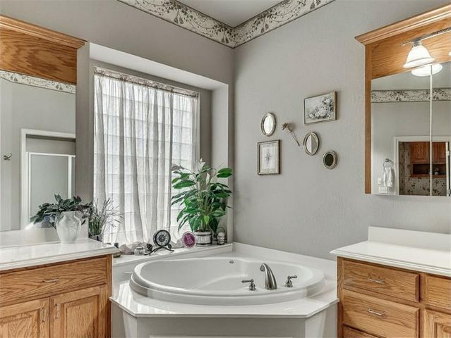 2849 SW 125th Place, Oklahoma City, OK 73170