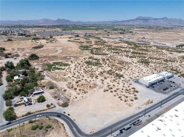 320 South West Street, Pahrump, NV 89048