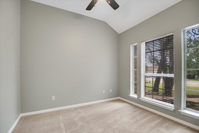 5 Dogwood DR, Wimberley, TX 78676