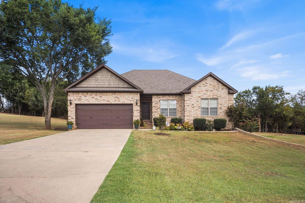 114 Bob White Cove, Beebe, AR 72012