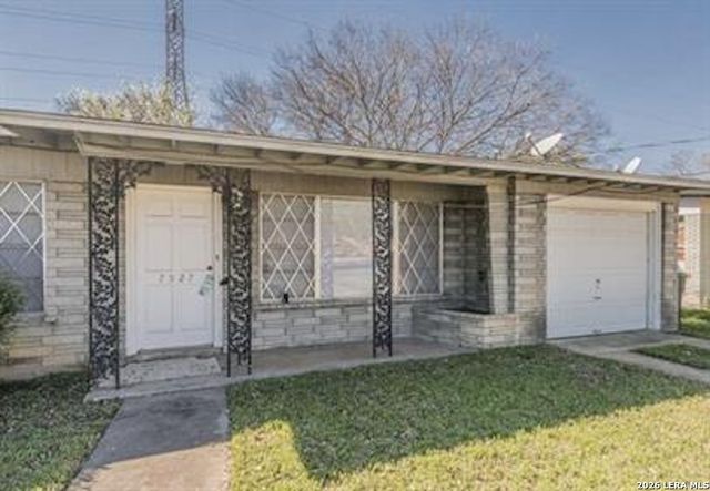 7527 Dell Oak, San Antonio, TX 78218