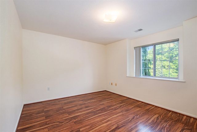 18372 N Ridge Court 12, Spring Lake, MI 49456