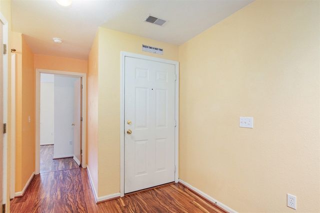 18372 N Ridge Court 12, Spring Lake, MI 49456