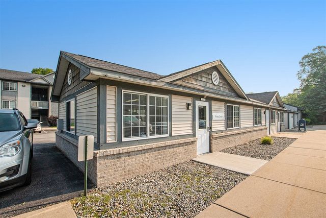 18372 N Ridge Court 12, Spring Lake, MI 49456