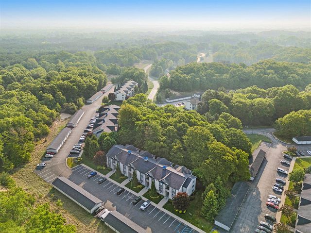 18372 N Ridge Court 12, Spring Lake, MI 49456