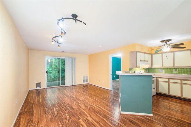 18372 N Ridge Court 12, Spring Lake, MI 49456