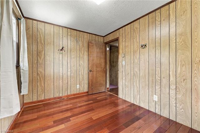 1203 Ranhurst Road, Mcleansville, NC 27301