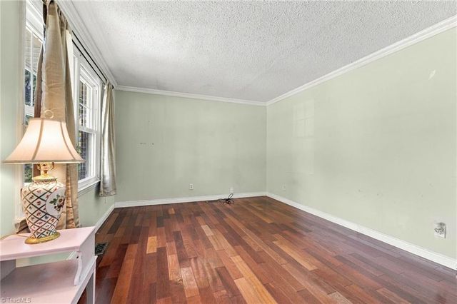 1203 Ranhurst Road, Mcleansville, NC 27301