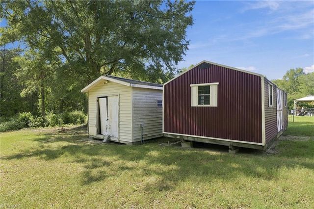 1203 Ranhurst Road, Mcleansville, NC 27301