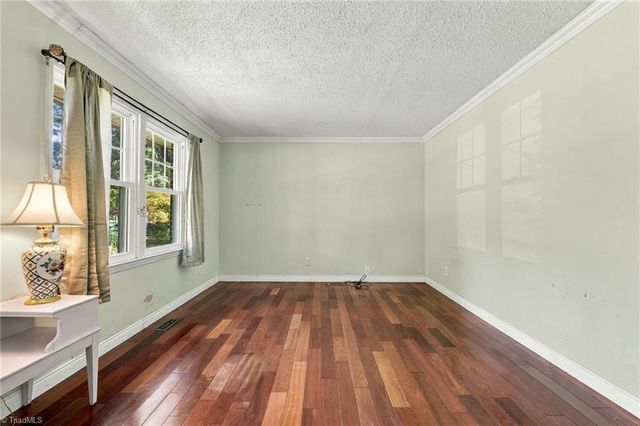 1203 Ranhurst Road, Mcleansville, NC 27301