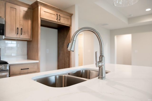 4849 Whittlebury Drive, Fort Wayne, IN 46818
