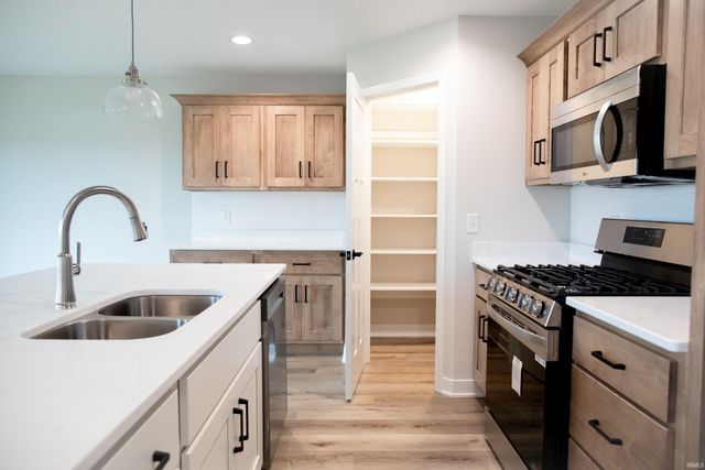 4849 Whittlebury Drive, Fort Wayne, IN 46818
