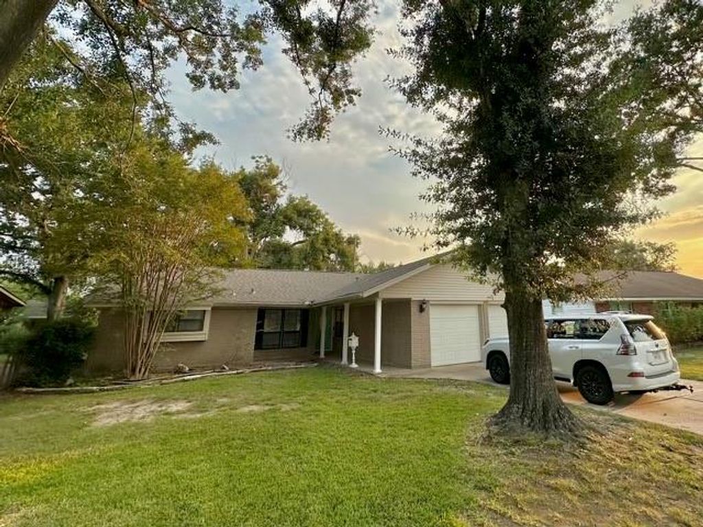2714 Tannehill Drive, Houston, TX 77008
