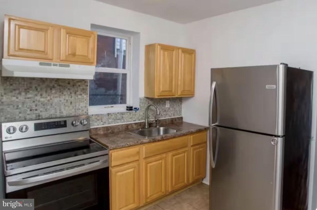 704 N PRESTON ST, Philadelphia, PA 19104 — photo 5