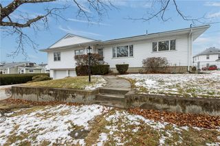15 Cranberry Road, North Providence, RI 02904