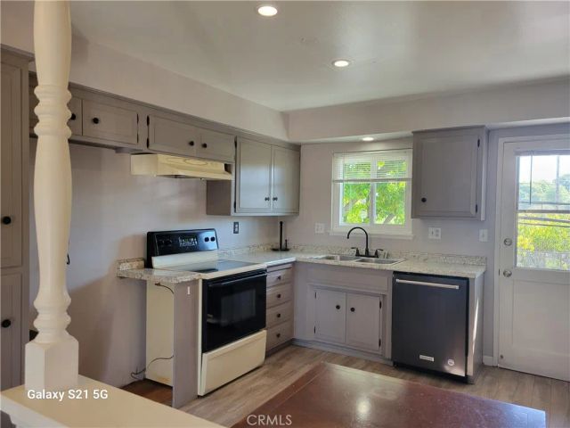 16862 Coach Lane, Huntington Beach, CA 92649