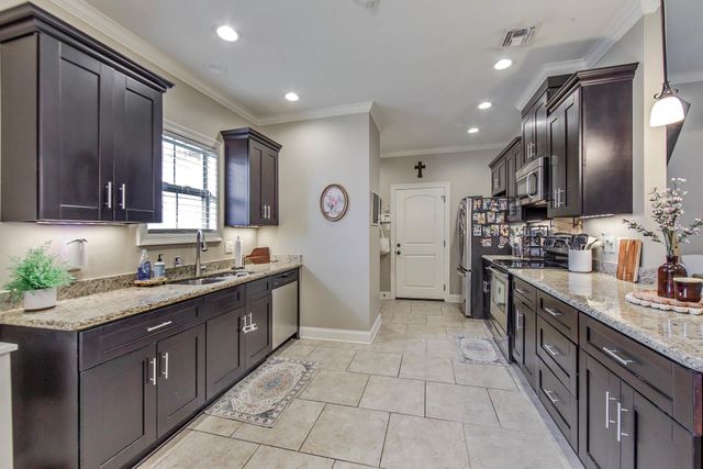 137 Madio Drive, Houma, LA 70364