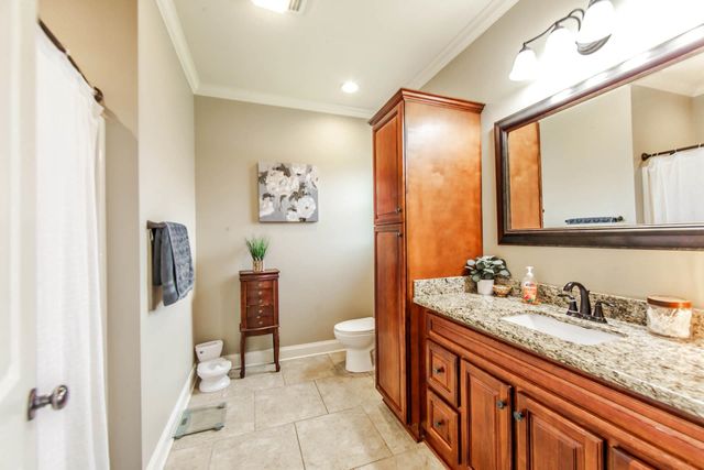 137 Madio Drive, Houma, LA 70364