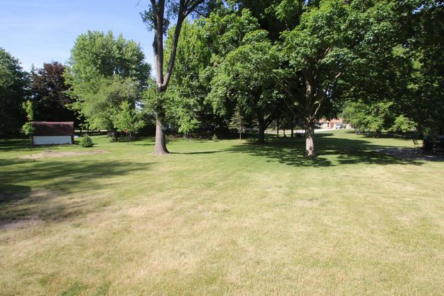 N48W19068 Joetta DRIVE, Menomonee Falls, WI 53051