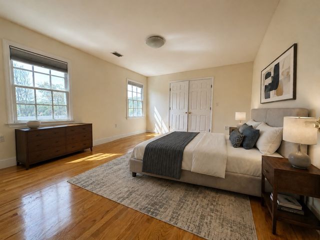27 Sulivan Ave, Newton, MA 02464