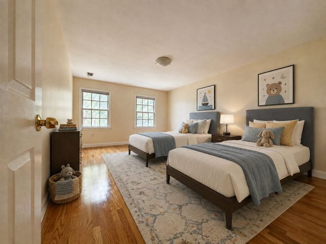 27 Sulivan Ave, Newton, MA 02464