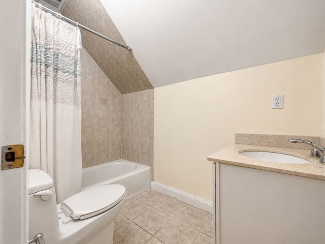 27 Sulivan Ave, Newton, MA 02464