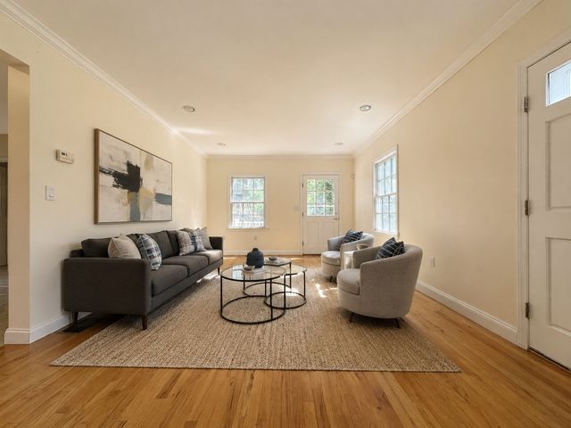 27 Sulivan Ave, Newton, MA 02464