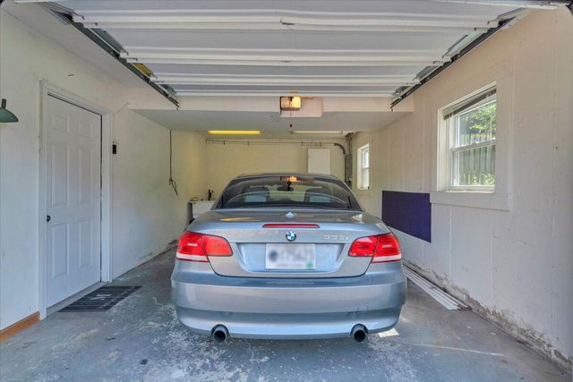 3515 Yellow Mountain RD, Roanoke, VA 24014