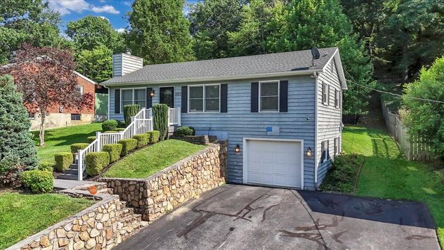 3515 Yellow Mountain RD, Roanoke, VA 24014