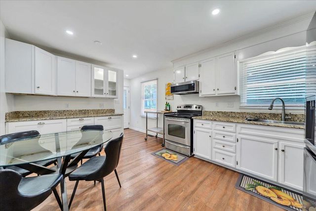 3515 Yellow Mountain RD, Roanoke, VA 24014