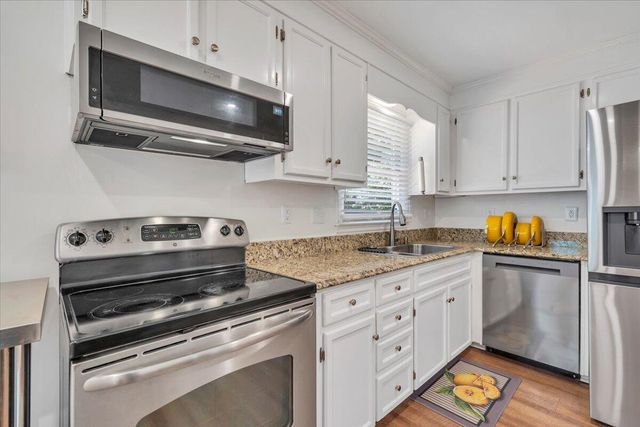 3515 Yellow Mountain RD, Roanoke, VA 24014