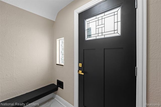 15422 Gilchrist Street, Detroit, MI 48227