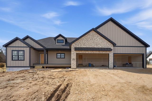 376 Moelter Lane, Hudson, WI 54016