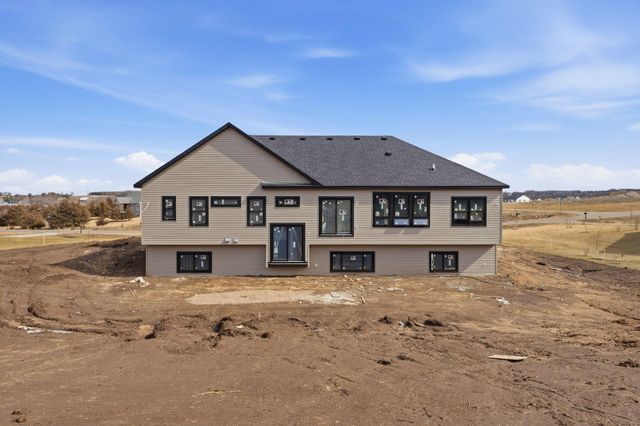 376 Moelter Lane, Hudson, WI 54016