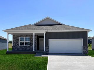 2747 Cecelia Drive, Hiawatha, IA 52233