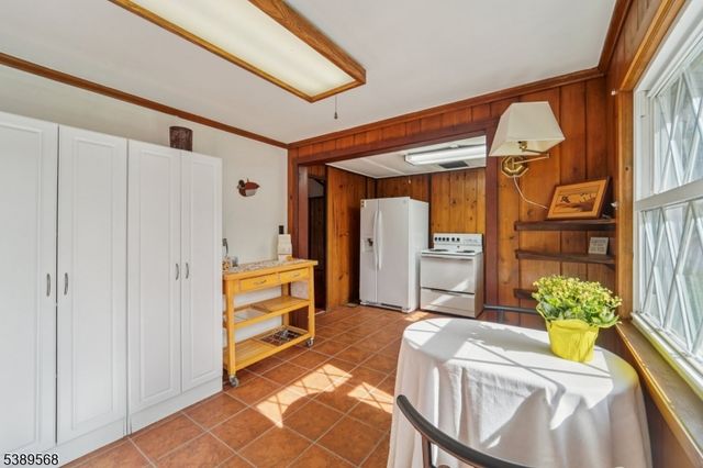 48 Lake Shore Rd E., Hardyston Twp., NJ 07460