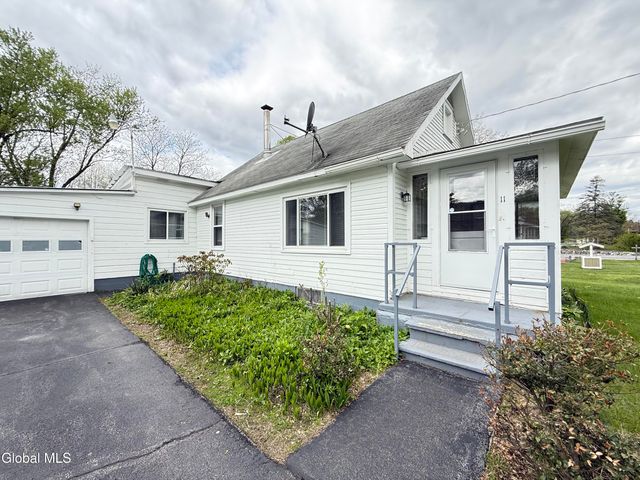 11 Bly Avenue, Hudson Falls, NY 12839