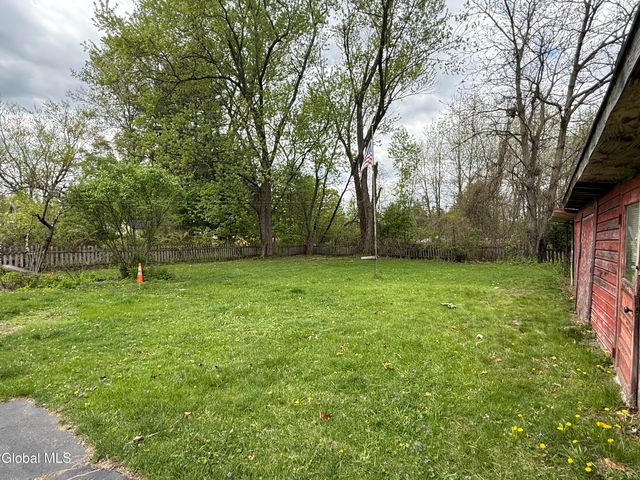 11 Bly Avenue, Hudson Falls, NY 12839