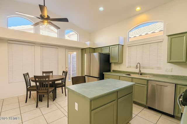 4918 W BEHREND Drive, Glendale, AZ 85308