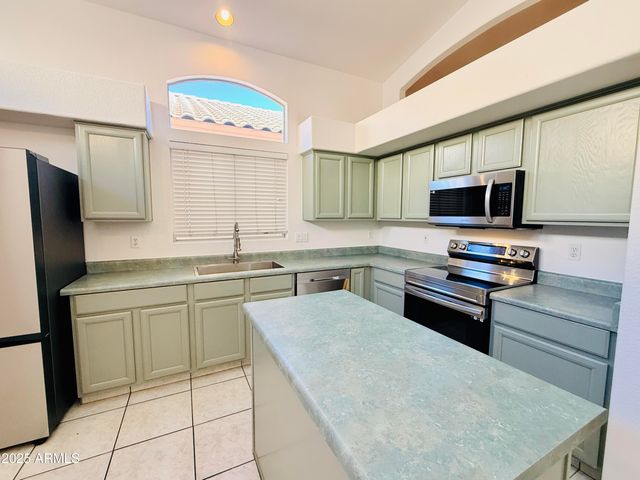 4918 W BEHREND Drive, Glendale, AZ 85308