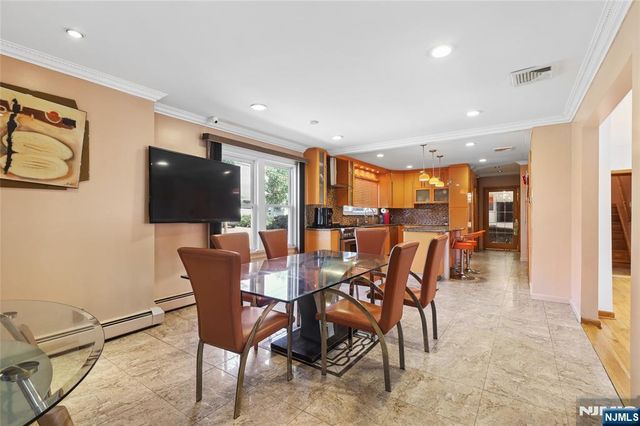 4-16 Bellair Avenue, Fair Lawn, NJ 07410