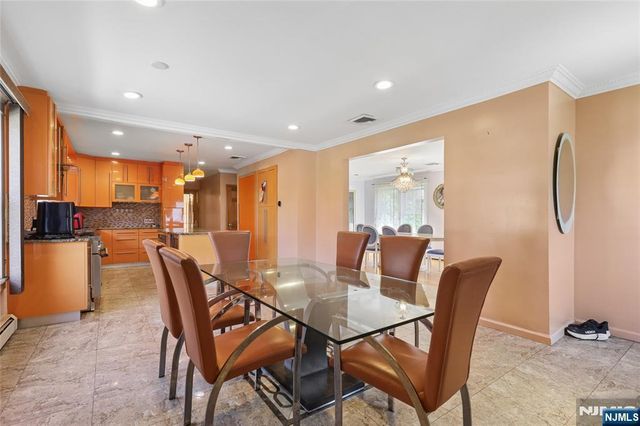 4-16 Bellair Avenue, Fair Lawn, NJ 07410