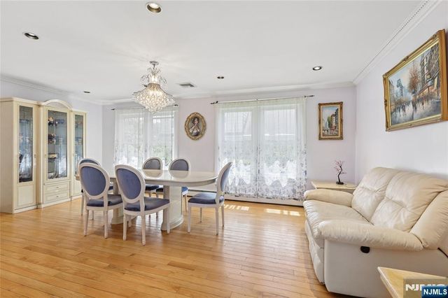 4-16 Bellair Avenue, Fair Lawn, NJ 07410