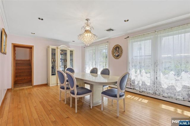 4-16 Bellair Avenue, Fair Lawn, NJ 07410