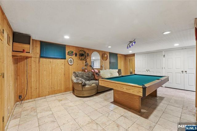 4-16 Bellair Avenue, Fair Lawn, NJ 07410