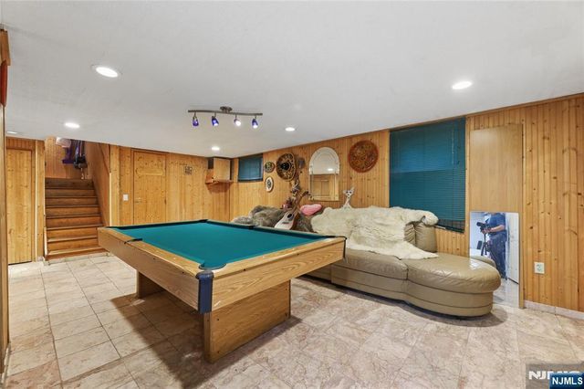 4-16 Bellair Avenue, Fair Lawn, NJ 07410