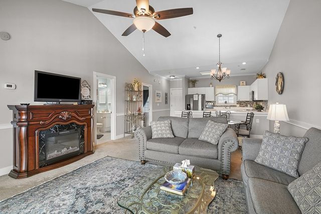 4830 Carnation Cir Apt 302, Myrtle Beach, SC 29577