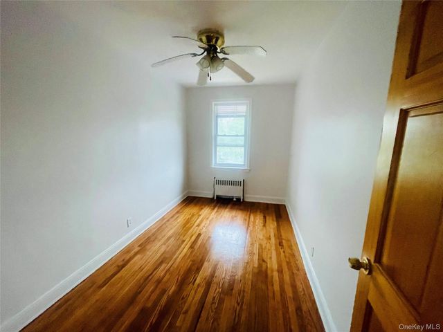 2811 Gunther Avenue, Bronx, NY 10469